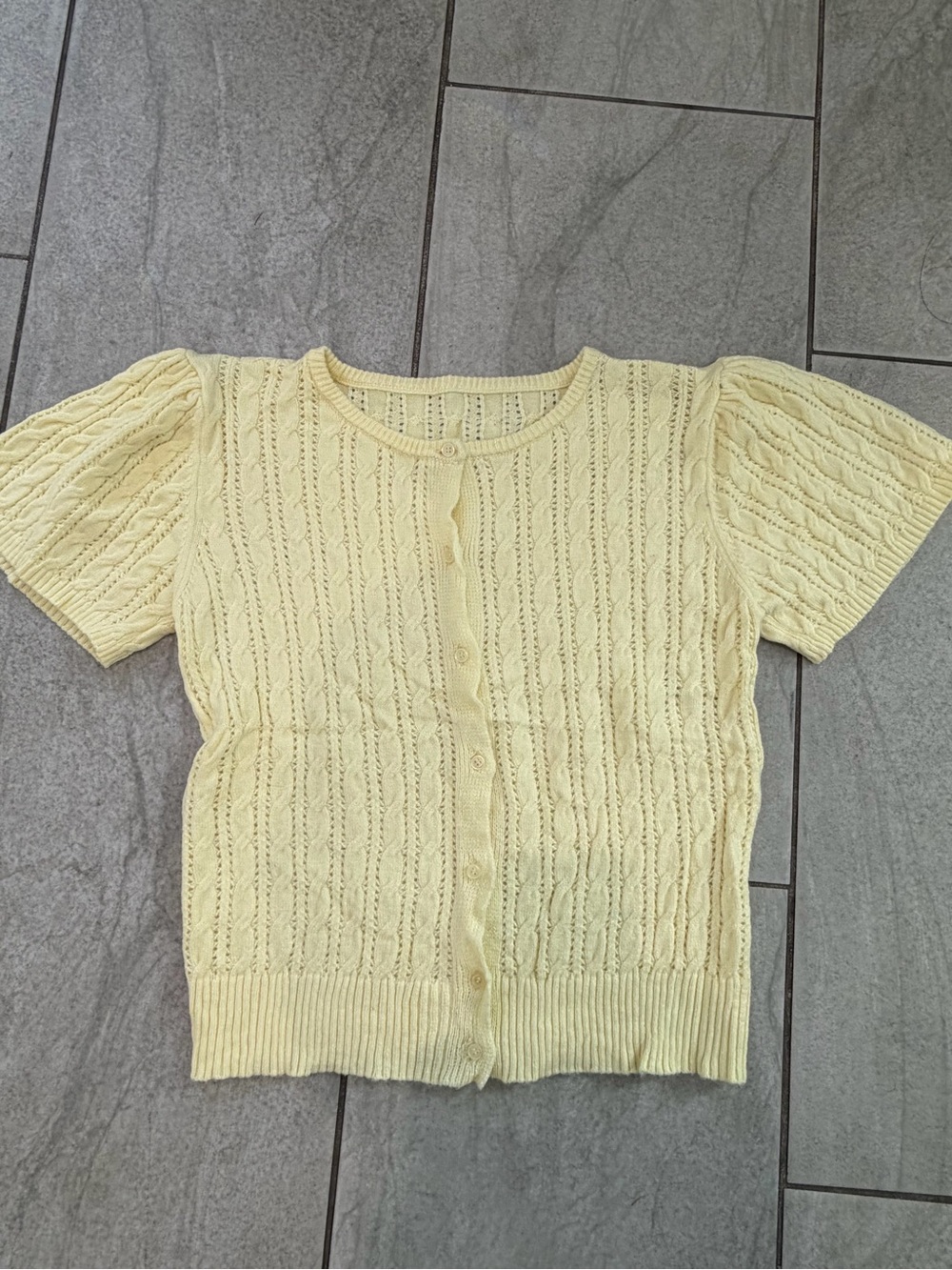 Light Yellow Knit Short-Sleeve knit Top